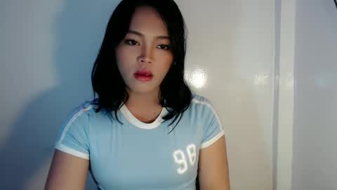 Snapshot of mira_luna222 chatting on 02/04/25, 06:14 Mira Bella online show from 02/04/25, 06:14