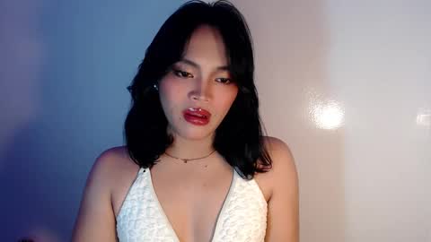 Snapshot of mira_luna222 chatting on 02/12/25, 05:26 Mira Bella online show from 02/12/25, 05:26