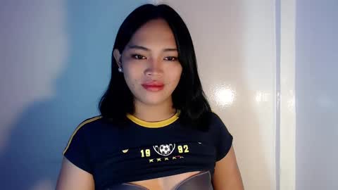 Snapshot of mira_luna222 chatting on 03/01/25, 11:04 Mira Bella online show from 03/01/25, 11:04
