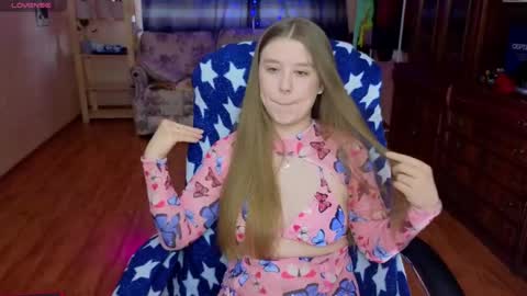 Hello my name Mira  online show from 02/25/25, 02:44