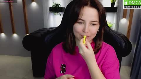 Mira online show from 03/05/25, 11:49