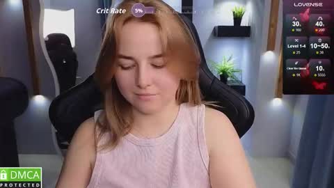 Snapshot of mira_mermayd chatting on 11/29/25, 02:25 Mira online show from 11/29/25, 02:25