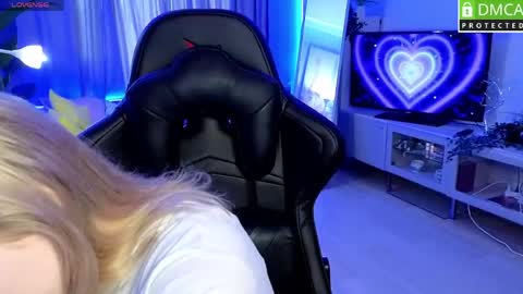 Mira online show from 05/31/26, 01:25
