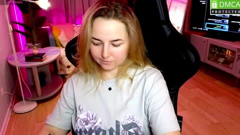Mira online show from 06/03/26, 02:44