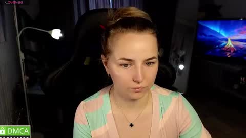 Mira online show from 07/04/26, 01:23
