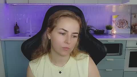 Mira online show from 07/12/26, 01:40