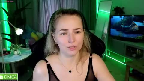 Mira online show from 07/18/26, 01:43