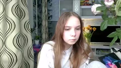 Snapshot of mira_princess chatting on 04/19/26, 05:45 MIRAcle online show from 04/19/26, 05:45
