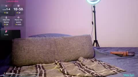 Mira Sph online show from 10/04/25, 04:38