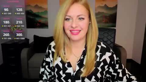 Snapshot of mira_whitme chatting on 02/17/26, 01:18 Mira online show from 02/17/26, 01:18
