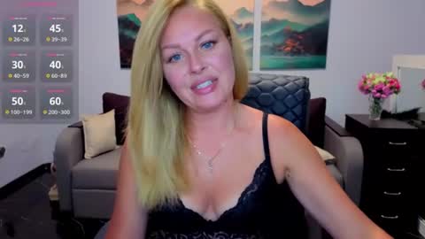 Snapshot of mira_whitme chatting on 06/15/26, 11:56 Mira online show from 06/15/26, 11:56