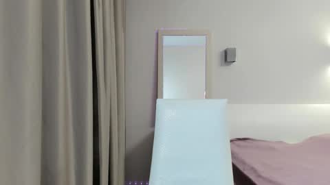 Snapshot of miraa_m chatting on 11/14/25, 08:18 Mira online show from 11/14/25, 08:18