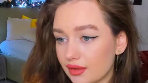 Emma online show from 12/20/24, 08:12