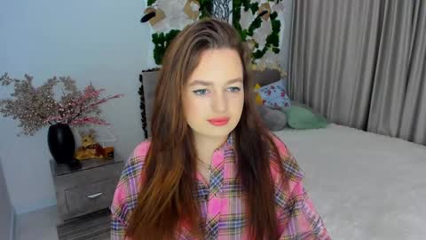 Emma online show from 12/22/24, 11:44