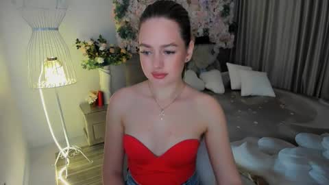 Emma online show from 11/17/25, 07:19