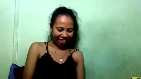 Snapshot of mirah881 chatting on 05/15/26, 09:38 mirah881 online show from 05/15/26, 09:38