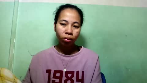 Snapshot of mirah881 chatting on 05/19/26, 06:09 mirah881 online show from 05/19/26, 06:09