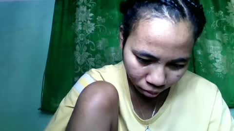 Snapshot of mirah881 chatting on 06/12/26, 07:40 mirah881 online show from 06/12/26, 07:40