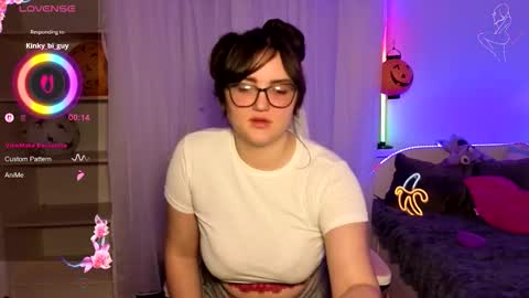 miraluccian online show from 11/20/25, 08:52