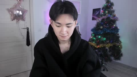 Snapshot of miram_yoo chatting on 01/02/25, 05:35              online show from 01/02/25, 05:35