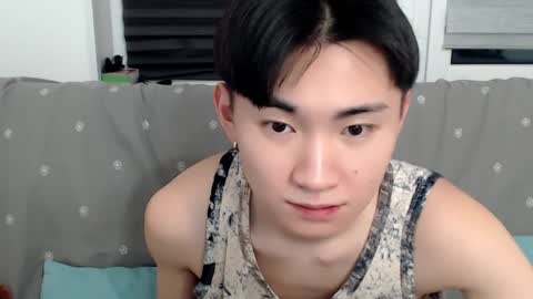 Snapshot of miram_yoo chatting on 01/04/25, 08:37              online show from 01/04/25, 08:37