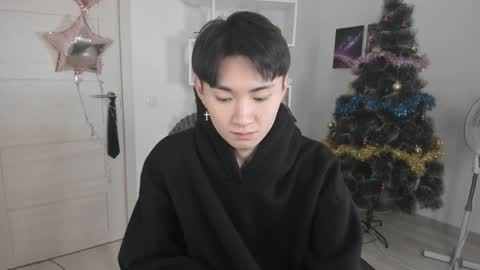 Snapshot of miram_yoo chatting on 01/05/25, 05:30              online show from 01/05/25, 05:30