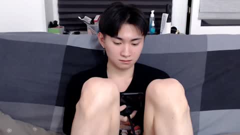 Snapshot of miram_yoo chatting on 01/15/25, 08:16              online show from 01/15/25, 08:16