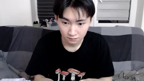 Snapshot of miram_yoo chatting on 01/18/25, 10:49              online show from 01/18/25, 10:49