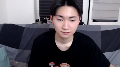 Snapshot of miram_yoo chatting on 01/19/25, 10:17              online show from 01/19/25, 10:17