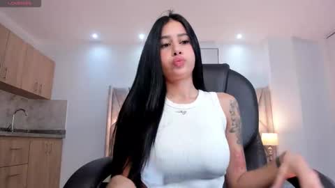 miranda_crawfor online show from 10/21/25, 12:06