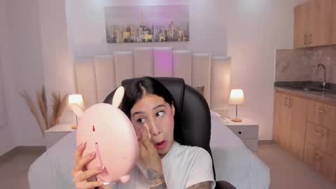 miranda_crawfor online show from 10/22/25, 11:32