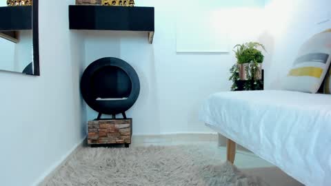    online show from 01/03/25, 03:12