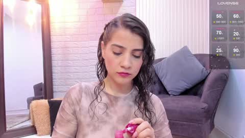    online show from 01/04/25, 12:05