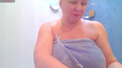 Snapshot of miranda_robinson chatting on 01/17/26, 09:36 Miranda online show from 01/17/26, 09:36