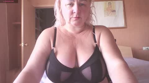Snapshot of miranda_robinson chatting on 06/07/26, 03:21 Miranda online show from 06/07/26, 03:21