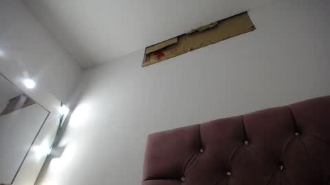 Snapshot of miranda_zacky chatting on 09/25/25, 11:19 Miranda Indep Model Thank you very much for all your support online show from 09/25/25, 11:19