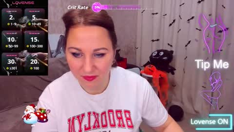 Snapshot of mirandadyson chatting on 10/31/25, 04:30 MirandaDyson online show from 10/31/25, 04:30