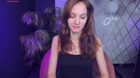 Snapshot of mirandaglow chatting on 12/04/24, 05:49 Miranda online show from 12/04/24, 05:49