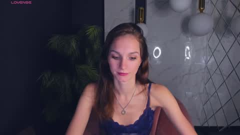 Snapshot of mirandaglow chatting on 12/24/24, 12:00 Miranda online show from 12/24/24, 12:00