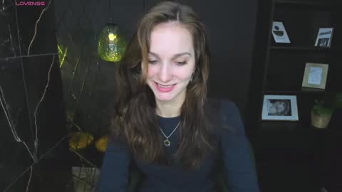 Snapshot of mirandaglow chatting on 01/27/25, 05:47 Miranda online show from 01/27/25, 05:47