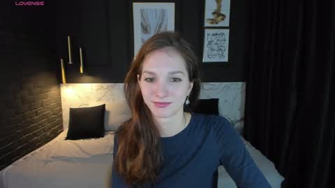 Snapshot of mirandaglow chatting on 01/28/25, 05:54 Miranda online show from 01/28/25, 05:54