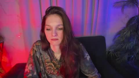 Snapshot of mirandaglow chatting on 02/14/26, 05:48 Miranda online show from 02/14/26, 05:48
