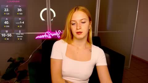 MirandaMayers online show from 10/14/25, 06:03