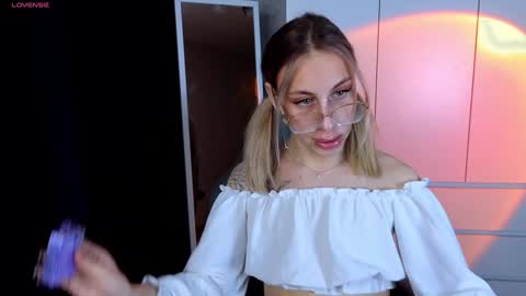 Snapshot of miraraid chatting on 01/14/25, 09:45 miraraid online show from 01/14/25, 09:45