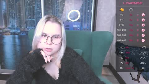 Kira online show from 12/07/24, 06:15