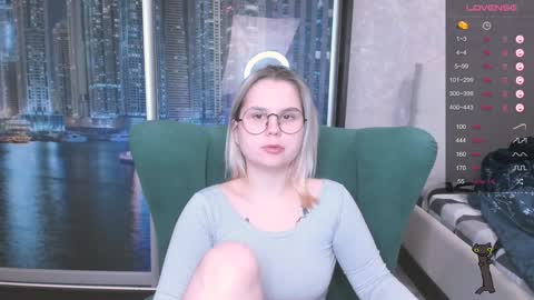 Kira online show from 12/19/24, 02:57