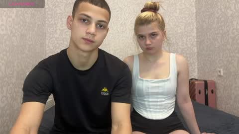 Snapshot of mirelcouple chatting on 05/14/26, 10:11 mirelcouple online show from 05/14/26, 10:11