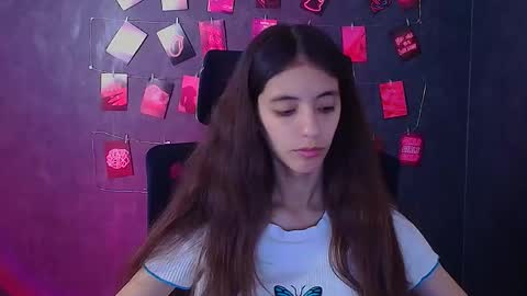 Snapshot of miri_miss chatting on 11/08/25, 07:19 Miri online show from 11/08/25, 07:19