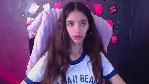 Snapshot of miri_miss chatting on 11/10/25, 12:48 Miri online show from 11/10/25, 12:48