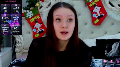 Miriam WhiteF online show from 01/04/25, 09:00